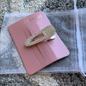 Rhinestone hair clip